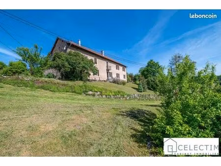 ferme 6 pièces 210 m²
