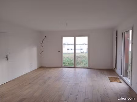 belle maison de plain-pied 3 chambres avec garage – jonzac (17500)