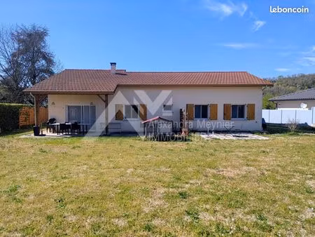 villa 6 pièces 151 m²