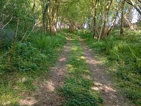 a vendre terrain sur vieux-port 27680