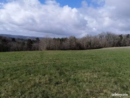terrain à plazac