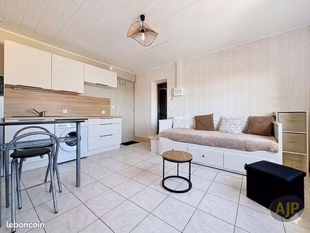 studio 1 pièce 20 m²