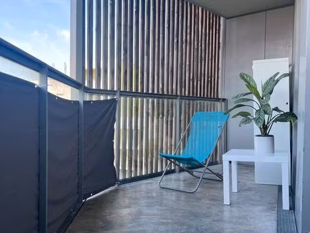 à vendre 2 pieces avec terrasse et parking