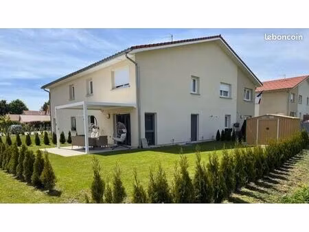 apparemment duplexe avec jardin