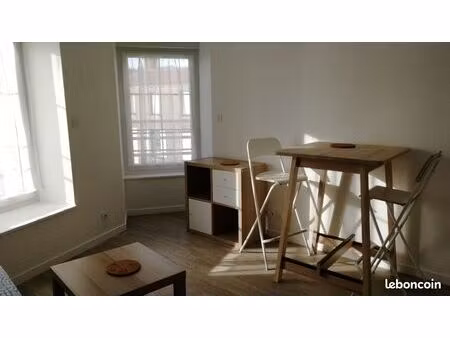 studio meuble a louer