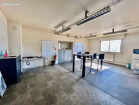 local industriel 1 170 m²