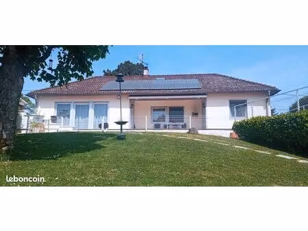 particulier .maison individuelle à arc sur tille 325 000