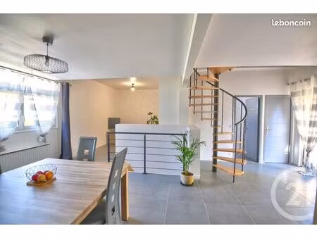 maison 4 pièces 143 m²