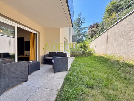 cessieu  appartement t2 avec jardin + 1 place de parking pri