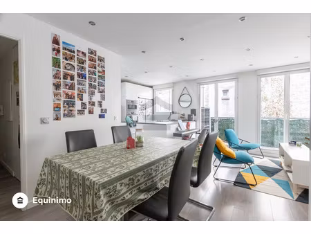 appartement 4 pièces de 70m2  au 1er étage  avec 2 balcon ex