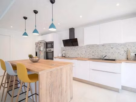 t4 ouest avec 35m2 de terrasse et parking