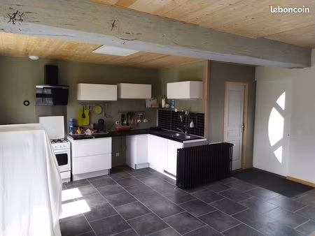 a bourth f4 120 m2 entièrement refait à neuf