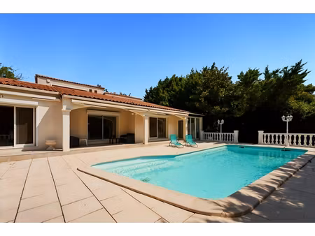 en exclusivité maison allauch 5 pièces de 213 m2 sur une parcelle de 1000m2 allauch 13190