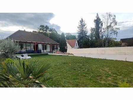 pavillon 8 pièces 177 m² avec grand terrain 800m²