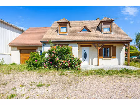 maison familiale 140 m² - piscine - terrain 1 036 m² - mondreville (78980)