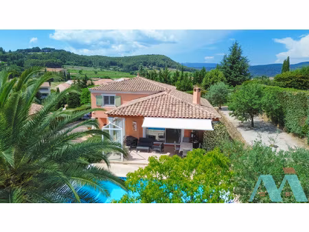villa provençale 4 pièces vue dégagée avec garage et atelier
