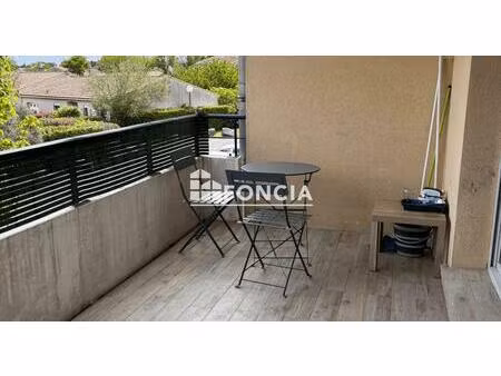 tel f martinez 0616831o69 appartement de type 4 actuellement loue 680€ par mois dans resid
