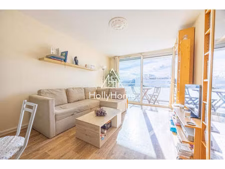 t3 lumineux - balcon - parking