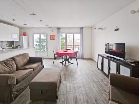 chambre à louer au pied de la gare massy-palaiseau