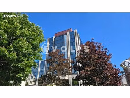 bureaux 549 m²