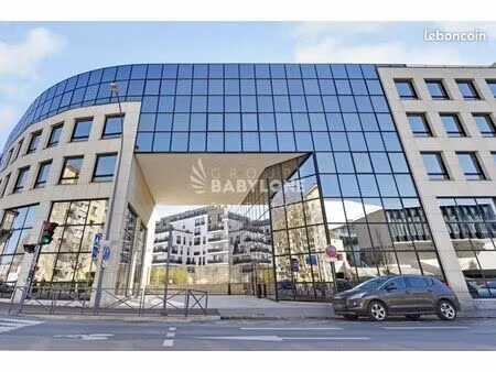 bureaux 124 m²