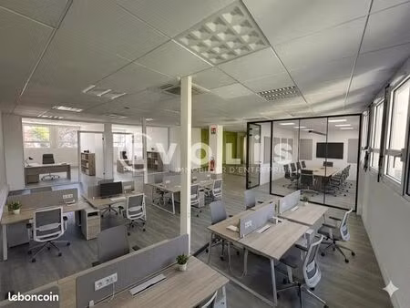 bureau 106 m²