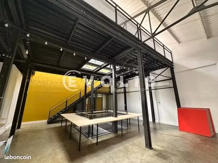 bureau 313 m²