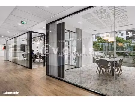 bureaux 300 m²
