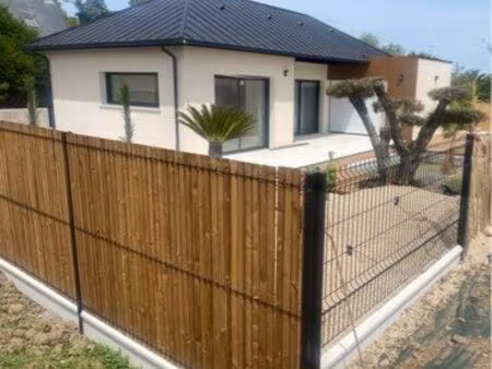 maison bord de mer   impasse sans vis à vis