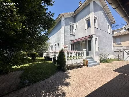maison 6 pièces 163 m²
