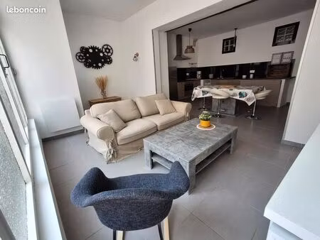 location t3 avec terrasse centre ville