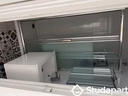 chambre 1 pièce 12 m²