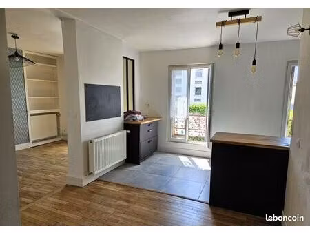 t3 lumineux 64m² traversant proche transports