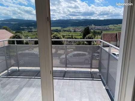 loue t2 avec garage et balcon