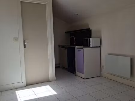 sucy en brie  studette de 14 m²  495 euros
