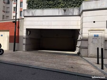 à louer parking double en enfilade