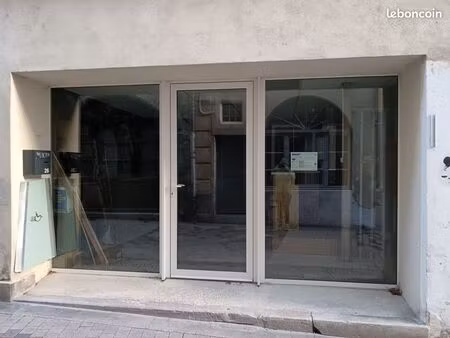 à vendre – murs commerciaux loués – idéal investisseur