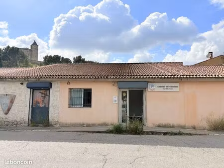local commercial 82 m² rochefort du gard
