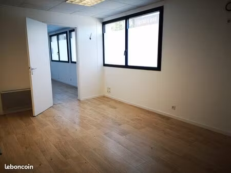 local professionnel de 55 m² à louer – centre cap ouest – taden