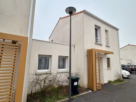 maison habitation mitoyenne avec garage