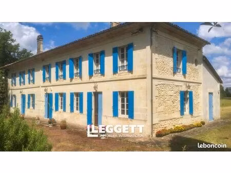 maison 9 pièces 336 m²