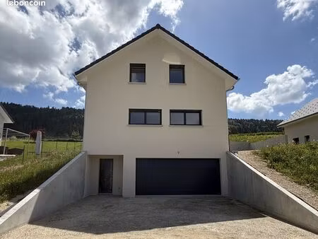 a louer : villa neuve située aux verrières-de-joux