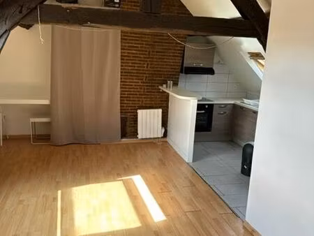 magnifique studio 34m2 meublé refait à neuf  hyper centre dreux