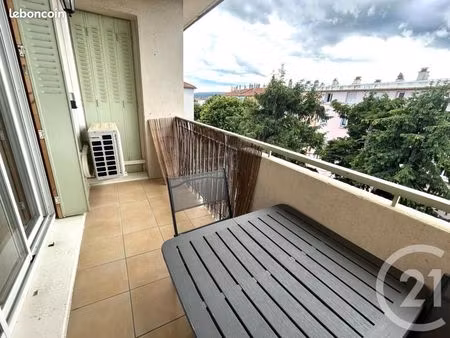 appartement 2 pièces 45 m²