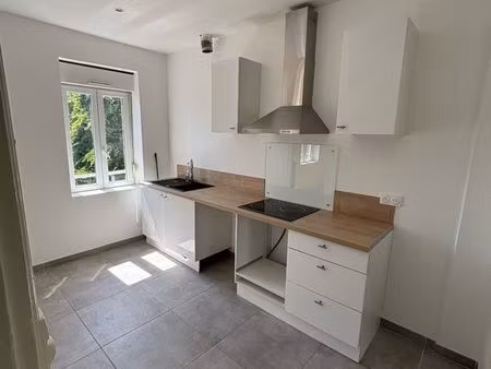 à louer – appartement moderne et lumineux en plein centre de dreux