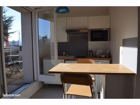 studio meublé 26m² le kremlin bicetre - terrasse de 20 m²