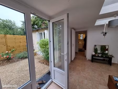 maisonnette 2 pièces 35 m² sur verdure avec terrasse privative  en plein centre ville de m