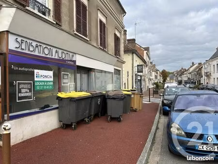 commerce 35 m²