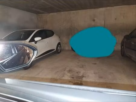 location place de parking