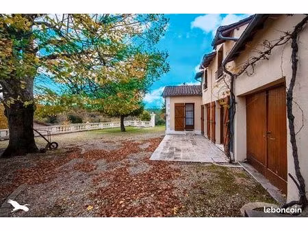 maison 6 pièces 130 m²